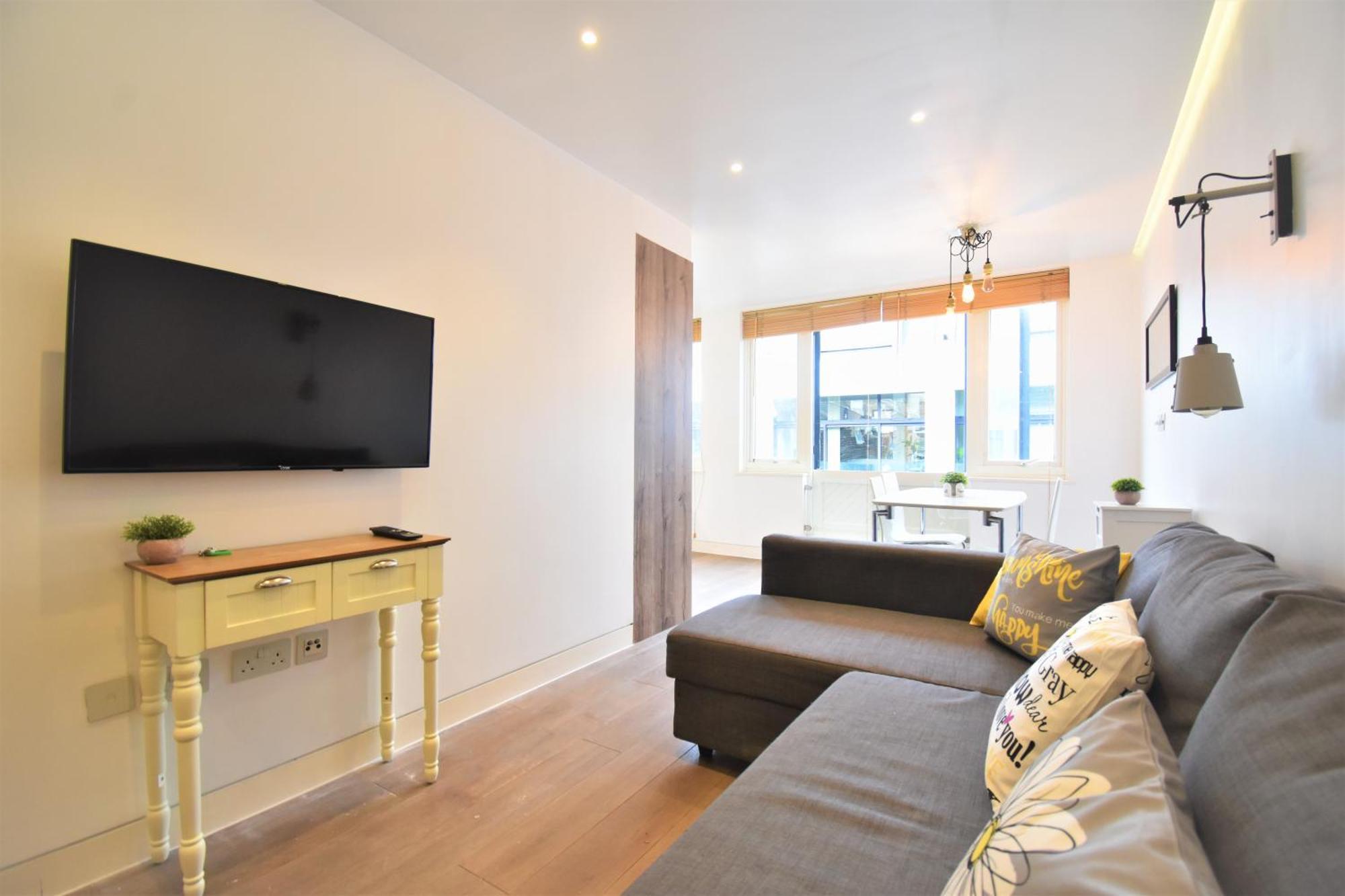Superb Apartment, Shirland Mews * Londres